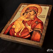 Икона Божией Матери "Феодоровская" с ковчегом — оригинальный подарок — фотография 3