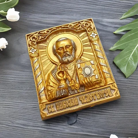 На память: Бронзовая икона "Николай Чудотворец" в золоте