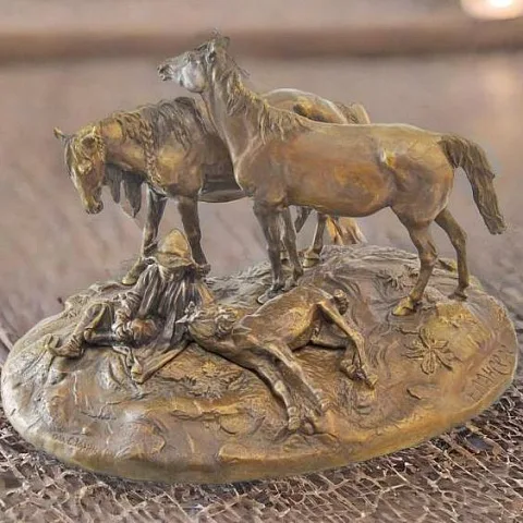 Композиция «Лошади на отдыхе» — красивый подарок